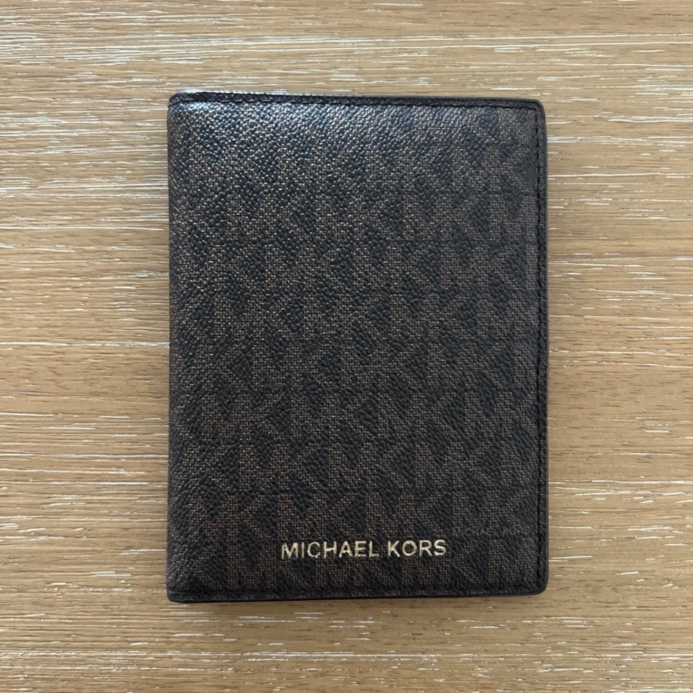 Michael Kors Passport Holder Case